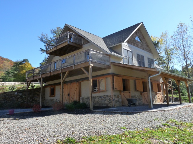 Arghiere guest house and barn